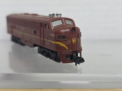 Trix Minitrix N Scale Dummy Pennsylvania 510 F7 Diesel Locomotive PRR
