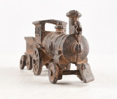 *Vintage Cast Iron Steam Engine Locomotive Train Attached Coal Car Tender