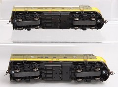 Athearn G2526 HO Grand Trunk Western EMD F3AA Diesel Locomotive Set #9013/9022