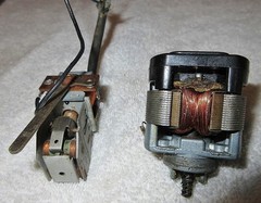 LIONEL #2028-100 MOTOR & 100-5 E UNIT ,MATCHED PAIR
