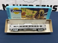 Athearn HO Baltimore & Ohio RDC-1 Non-Powered Diesel Engine 2073 NO BOX