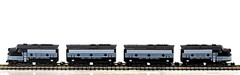 Z scale Rokuhan ST012-2 Powered NYC EMD F7A/B/B/A SET w/opt Mkln cplrs (8)