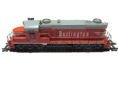 MANTUA/TYCO HO Scale Burlington GP-20 #5628 Diesel Locomotive~LIGHTS/RUNS