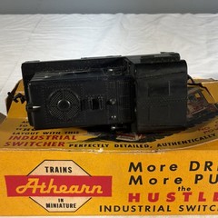 Athearn HO hustler industrial switcher 199-4:95 Cab #56 With Original Box