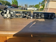 Lionel Nickel Plate Road 4-4-2 #8617 Steam Engine and Tender