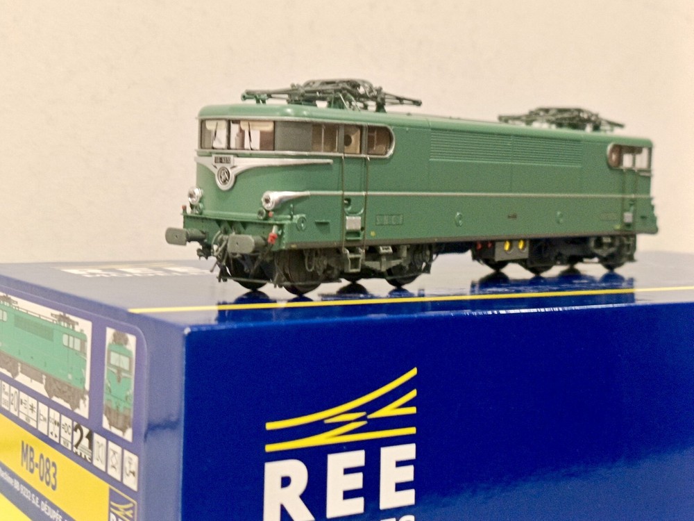 REE MB 083 SNCF Locomotive BB 9232 Green Livery Ep. IV-V Dep. Avignon