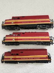 Vintage AHM HO Florida East Coast EMD BL-2 Diesel Lot: 2 Powered 1 Dummy 5040