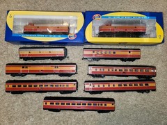 Athearn HO Scale F7A F7B Southern Pacifc Daylight Special EMD SP Passenger Cars