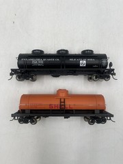 Ho Scale Engine Bachmann Silver Series Set Of 4 Tank Cars Shell, Penn Salt