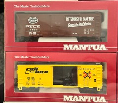 Mantua HO Conrail Set – Diesel, Caboose & 3 Freight Cars