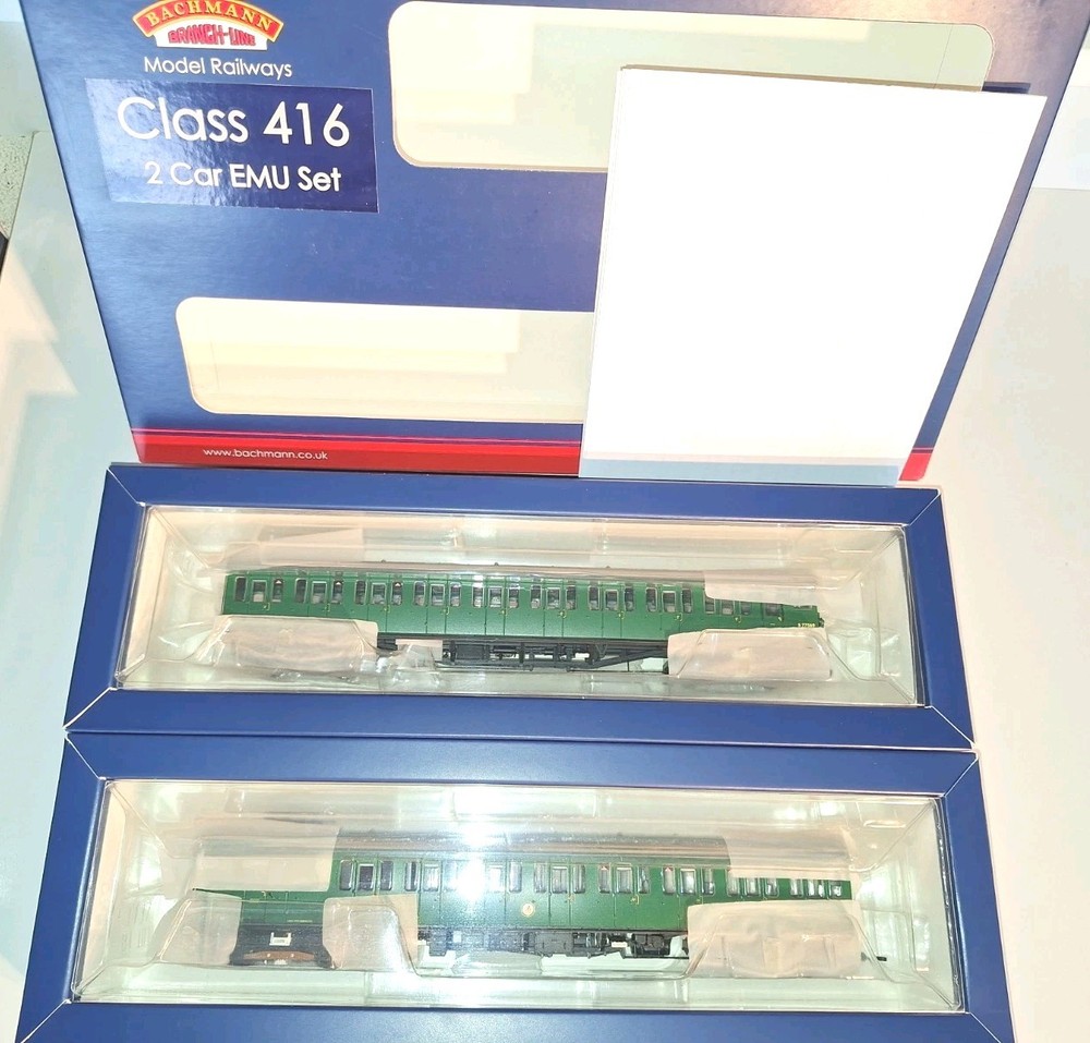 Bachmann 31376 DCC Ready SR 2EPB EMU. New Old Stock. Mint Cond. Boxed. OO Scale