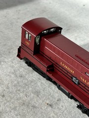 Nice Stewart Lehigh Valley RR Baldwin S-12 Loco HO