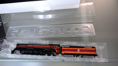 HO-Broadway Limited PARAGON4 Milw HIAWATHA S3 4-8-4 Locomotive *Box SOUND/DC/DCC