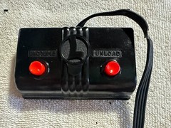 Lionel Trains – UCS “O” Gauge Remote Control Track Set