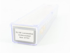 N Scale Life-Like 7757 Undecorated DL109 Diesel Locomotive