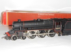 Hornby R.858 LMS 4-6-0 Class 5 tender Loco. As New. OO Scale. Boxed. 2 rail DC.
