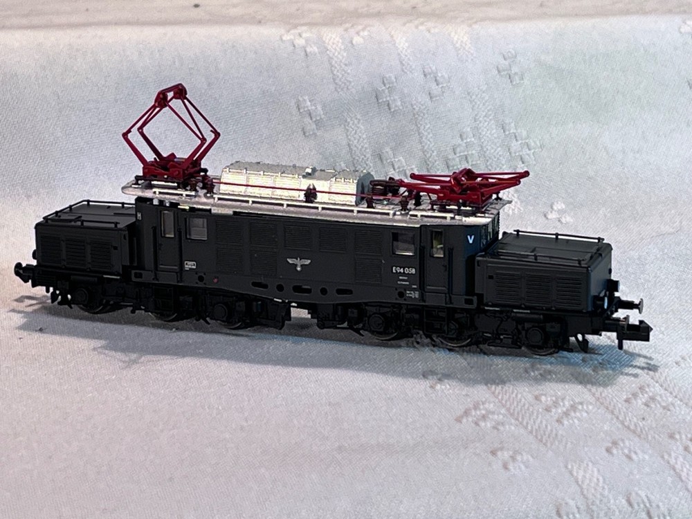 N Scale Fleischmann DCC German Elok 94 Freight, WW2 version (293)