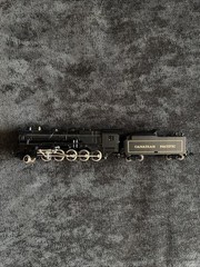 N SCALE MINITRIX 2-10-0 & Tender Canadian Pacific No Box