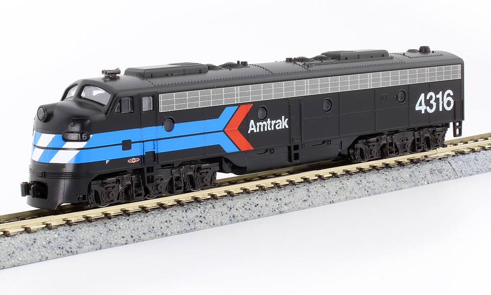 Amtrak EMD E8A Diesel Locomotive DAY ONE SCHEME Cab #4316 Kato 176-1971 N SCALE