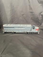 Athearn 8965 Cotton belt locomotive used For Parts Not Working