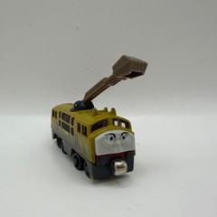 Thomas & Friends Take-n-Play Diesel 10 Die-Cast Magnetic Train Engine R8853 2009