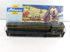 Jersey Central Lines HO Locomotive 2403 w/ Operating Headlight, Works, See Video