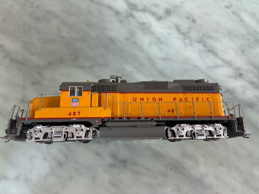 Broadway Limited Union Pacific GP20 DCC Sound Locomotive No Box HO UP Shield