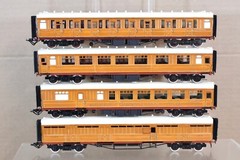 DJH PC MODELS EM GAUGE KIT BUILT LNER P2 COCK O the NORTH & 7 GRESLEY COACH oj