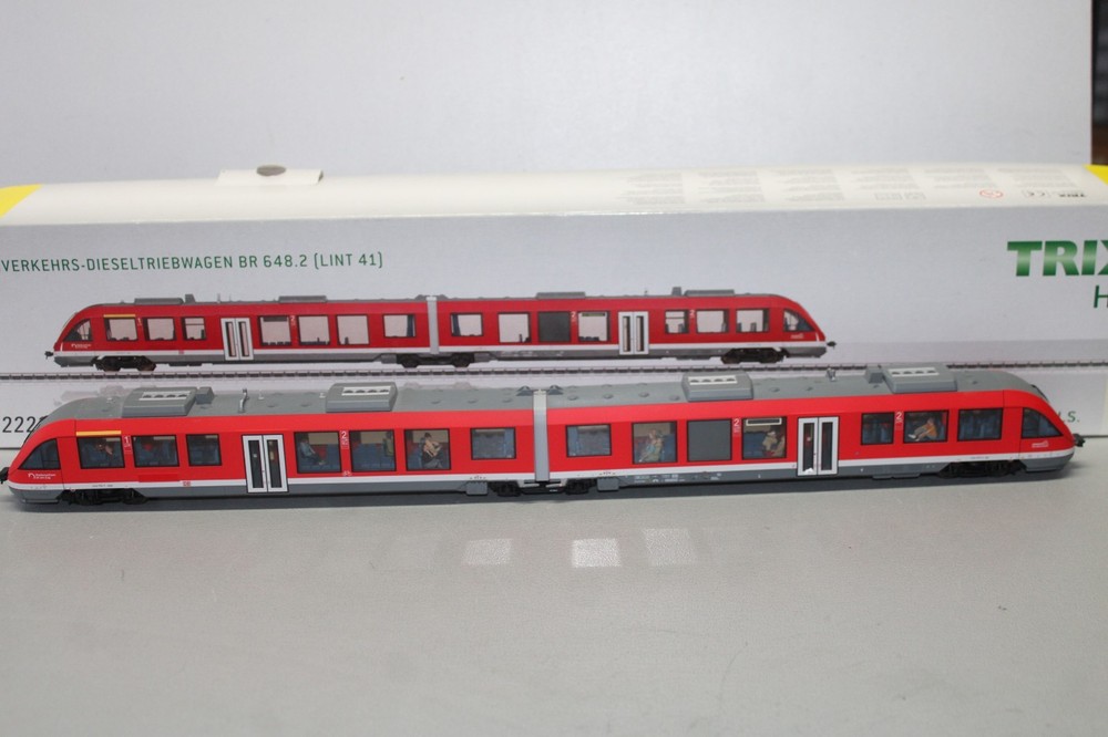 Trix 22211 Digital Diesel Locomotive BR 648 DB Red H0 1:87 OVP