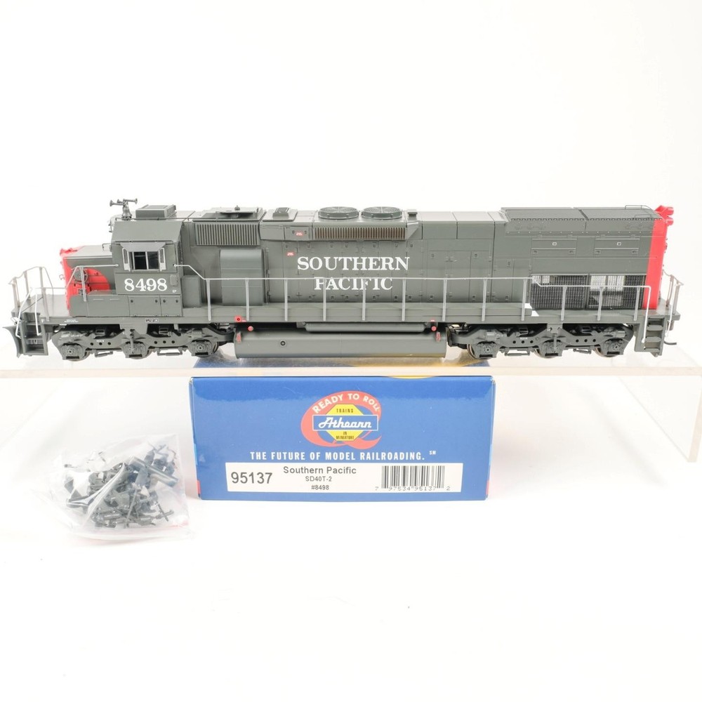 Athearn HO Scale Southern Pacific SP #8498 SD40T-2 Diesel Locomotive 95137