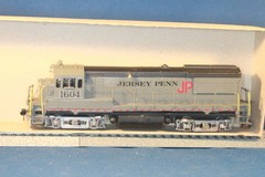 JP HO ATHEARN POWERED GE U18B Custom Paint Decals and Shell Jersey Penn #1604
