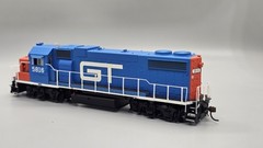 Athearn Genesis Grand Trunk GP38-2 #5816 Dc/DCC READY See Description Please