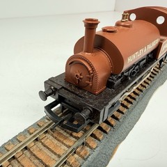 OO Scale Hornby R174 Huntly & Palmers 0-4-0T Tank Steam Locomotive