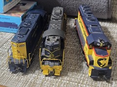 Athearn HO Scale Locomotive Lot(3)Chessie System & C&O + 5Vintage BlueBoxesEmpty