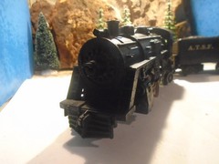 LIONEL 2-4-2 No 1001 STEAM LOCOMOTIVE WITH ATSF TENDER, TRACK TESTED 5-142-5