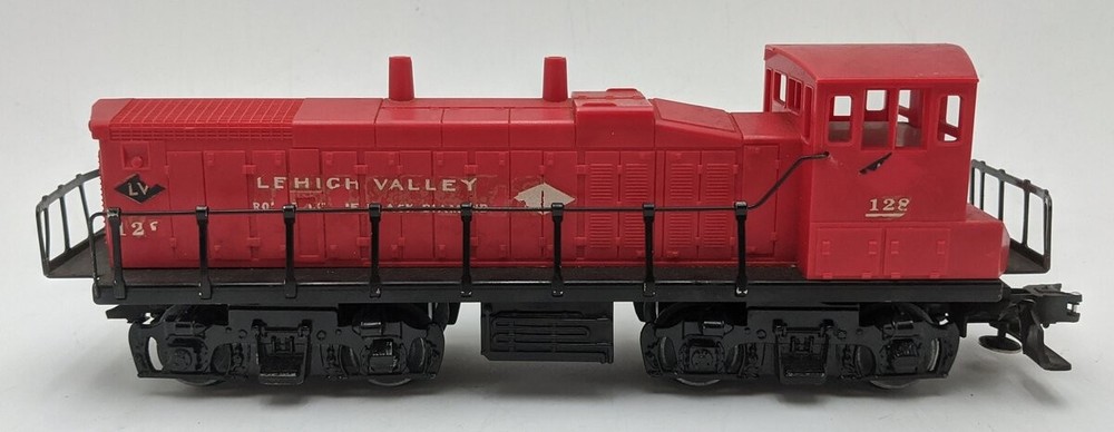K-Line K-2200-8 O Scale Lehigh Valley Diesel Switcher Locomotive #128 – Custom