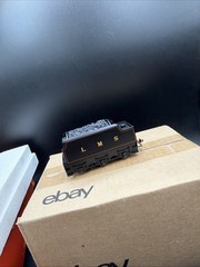 MIB Hornby OO Scale R.320 LMS Class 5 Locomotive Black Livery #5138
