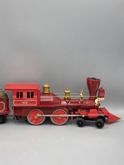 Vintage Lionel 8005 Engine Locomotive & Tender Used Loose Red 1:48 EUC