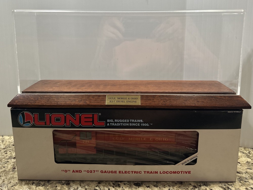 Lionel 6-18554 JCPenney Gulf Mobile & Ohio RS-3 Diesel Engine With Case 1990