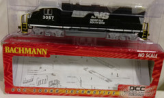 Bachmann 66305 HO SCALENorfolk Southern EMD GP40 Diesel Locomotive Sound/DCC NEW
