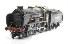 Dapol C035 – 4-4-0 Schools Class Locomotive ‘Harrow’ 00 Gauge Plastic Kit T48 Po