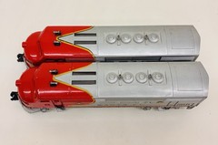 Lionel Postwar Santa Fe F3 AA Diesel Locomotive Set 2343 w/ Box Runs Lights Horn
