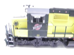ATHEARN SD-60 CHICAGO & NORTHWESTERN #8010 – HO SCALE CHECKED & RUNS DCC PLUG