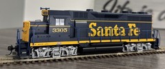 KATO HO #37-3022-1 AT&SF EMD GP35 Phase Ia w/DB #3305 Dress Blue w/LokPilot DCC!