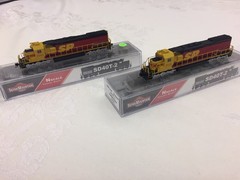 InterMountain Southern Pacific – EMD SD40T-2 #8521 and #8286 *MINT* – OOP