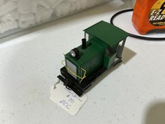 HO DCC Greenbrier engine Green in color No box