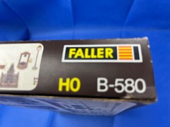 FALLER VILLAGE PARK JH EB00463 BIN 024