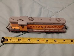 Bachman HO Scale EMD GP-18 DIESIL LOCOMOTIVE UNION PACIFIC