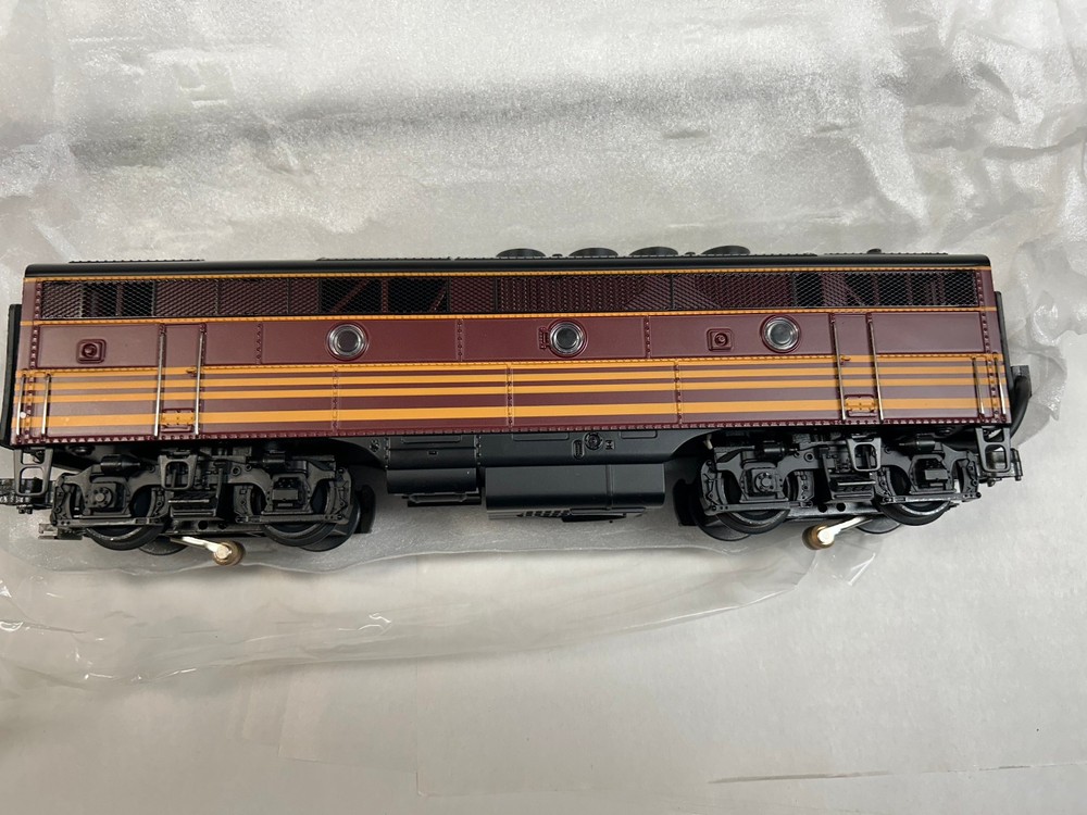 MTH 20-2126-4 Boston & Maine Powered EMD F-3 B-Unit Diesel LN Boxed Free Shippin