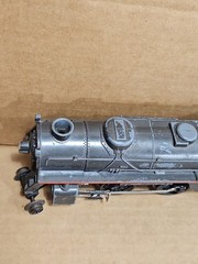 LIONEL LOCOMOTIVE #8141 WITH PENNSYLVANIA TENDER FOR PARTS OR REFURBISH